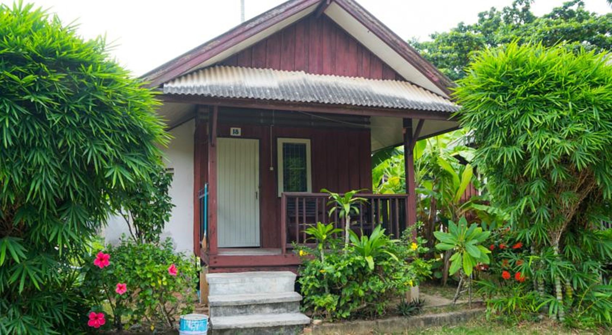 Weekender Bungalow Ламаи-Бич Экстерьер фото